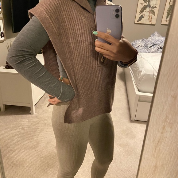 Zara vest - Picture 2 of 2